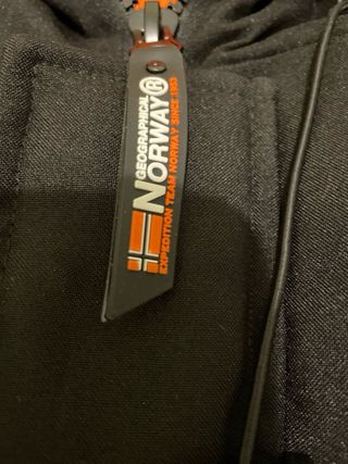 Parka nueva, sin usar 