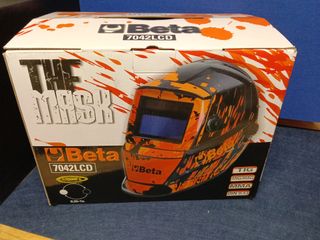 Beta The Mask 7042LCD