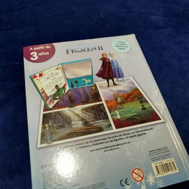 Cuento y figuras Frozen 2