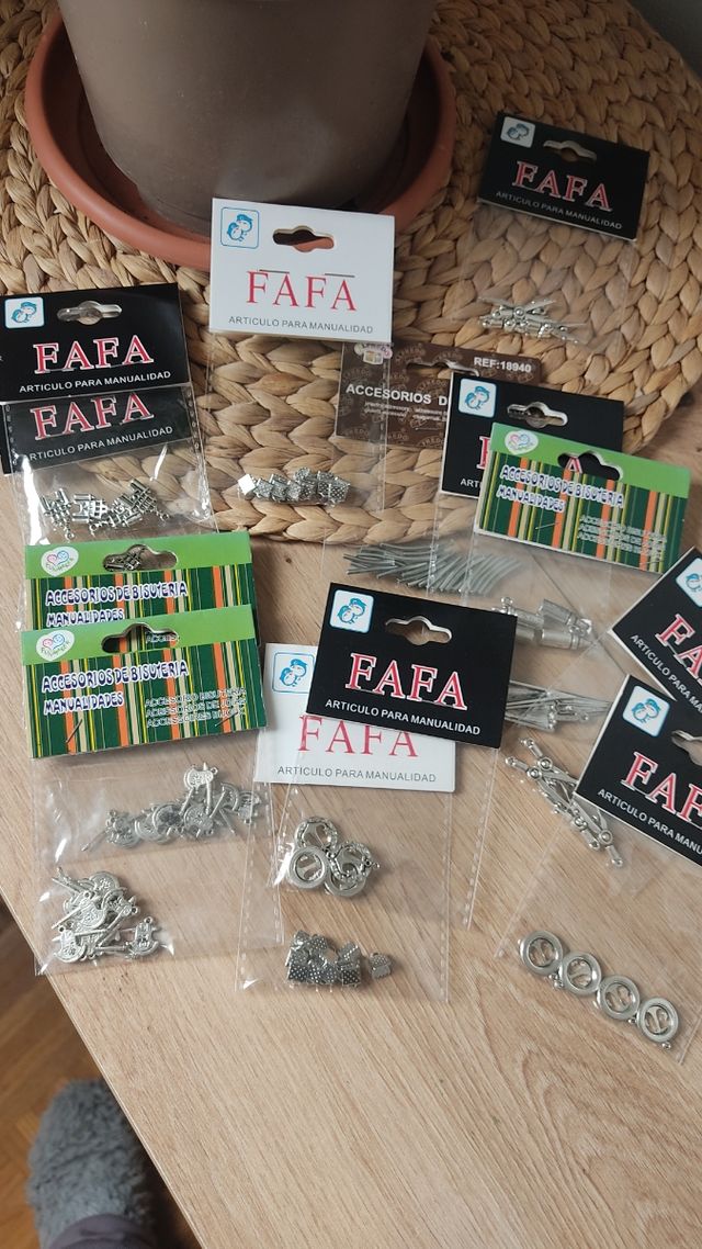 Lote cuentas para bisutería.color plata.Abalorios