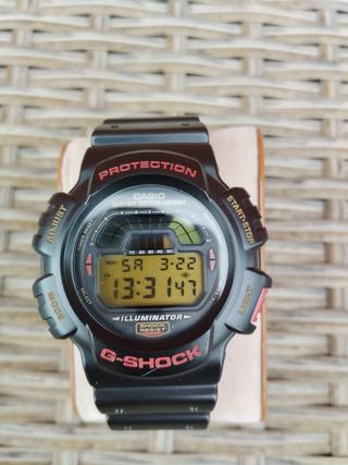 Reloj Casio G-shock DW-8700