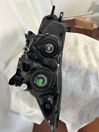 Faro derecho NISSAN QASHQAI