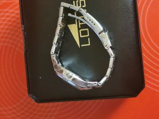 Reloj Lotus 