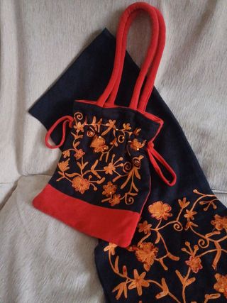 Conjunto chal y bolso
