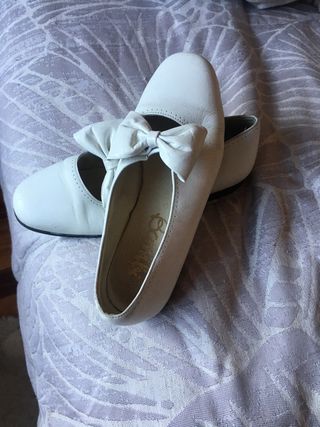 Zapato blanco comunión