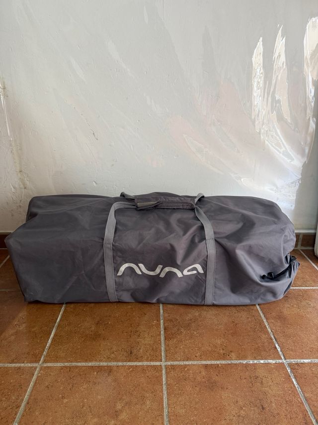 Cuna de viaje Nuna