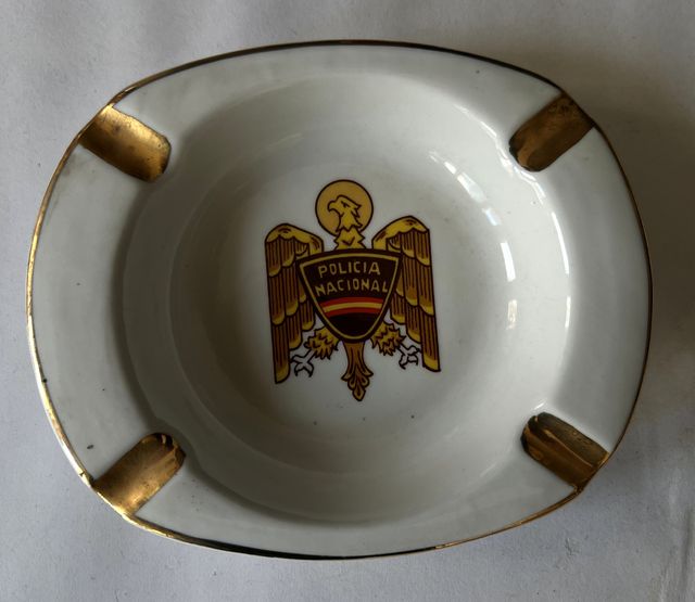 POSACENERE DELLA POLIZIA NAZIONALE