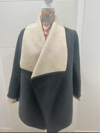 Capa gris