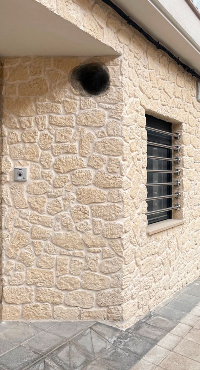 Revestimiento imitación a piedra modelo cortijo