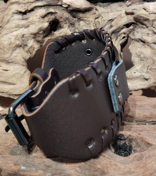 Pulsera cuero ancha