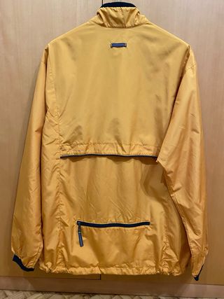Nike cortavientos