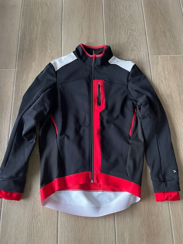 Chaqueta y mono de bici