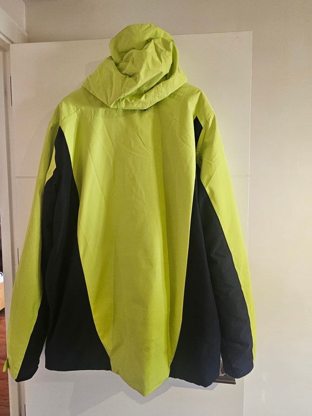 Chaqueta esquí CRIVIT. Amarillo. Talla XL. Hombre