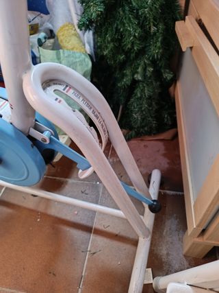 Bicicleta estática antigua 
