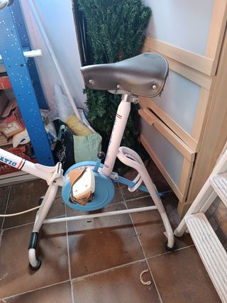 Bicicleta estática antigua 