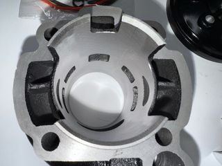 Kit cilindro 70cc negro AM5 AM6 y carburador 24