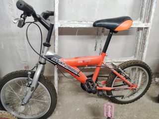 Bicicleta infantil 16" De 4 a 7 años.
