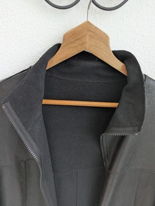 Chaquetón negro largo