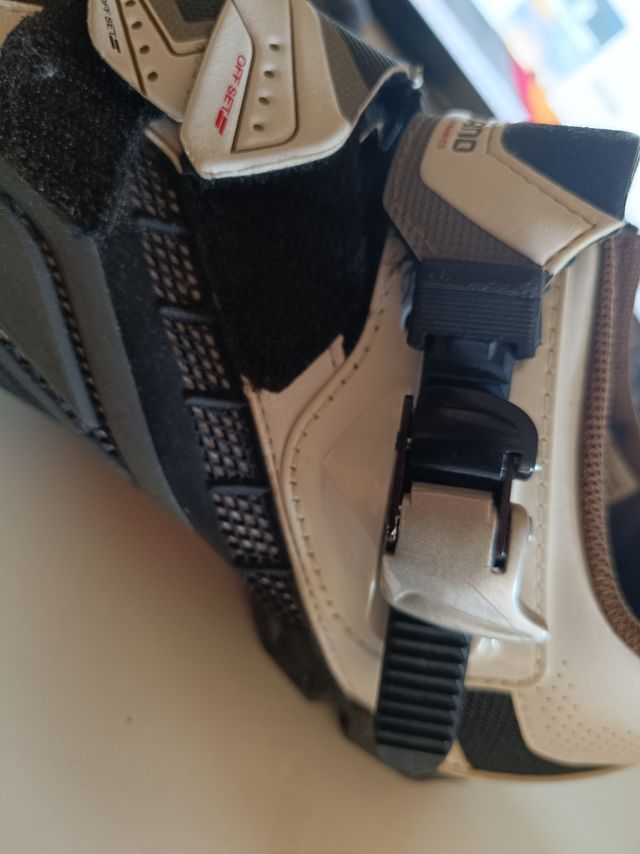 zapatilla ciclismo SHIMANO m162