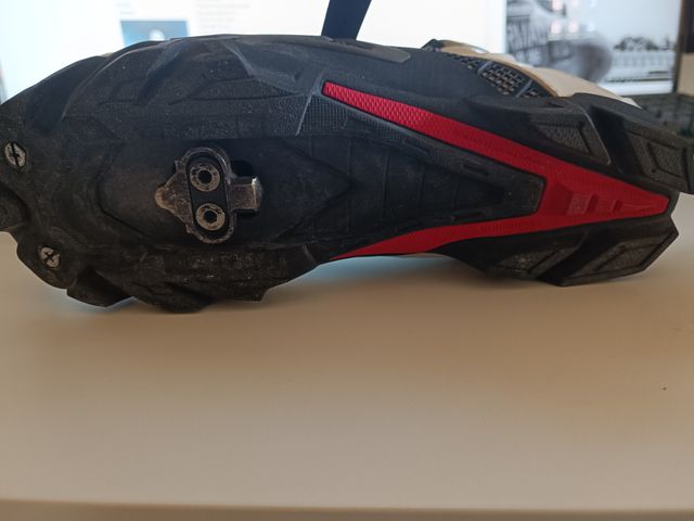 zapatilla ciclismo SHIMANO m162