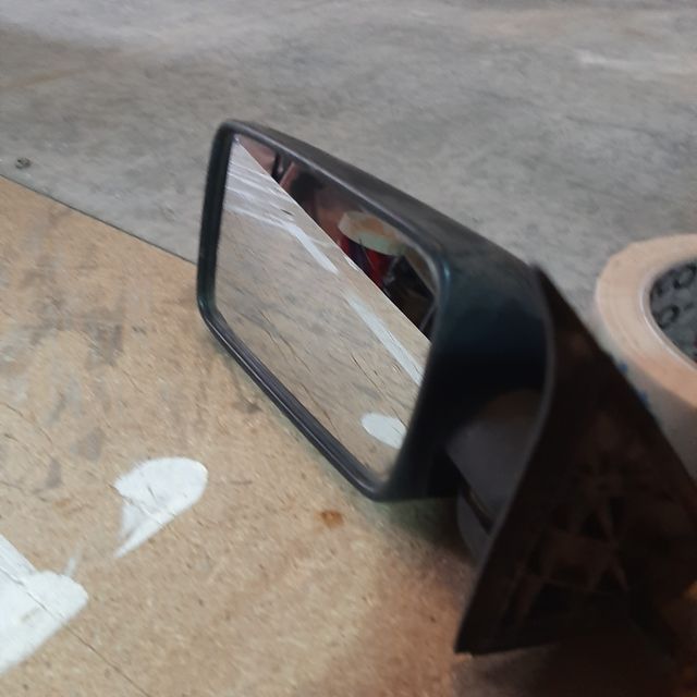 Esespejo retrovisor fiat uno 146