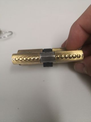 Bombin cerradura puerta 