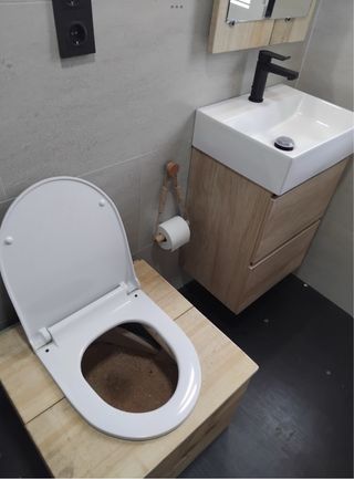 CASETA REFUGIO AUTOSUFICIENT TINY HOUSE CASA MOVIL