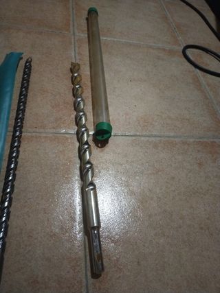 Brocas largas 