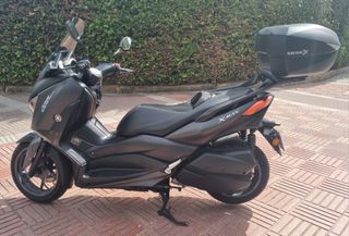 Yamaha Xmax 300