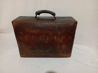 Maletín de herramientas antiguo