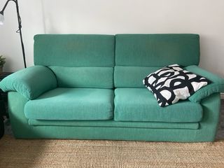 Sofa de tres plazas y de dos verde 