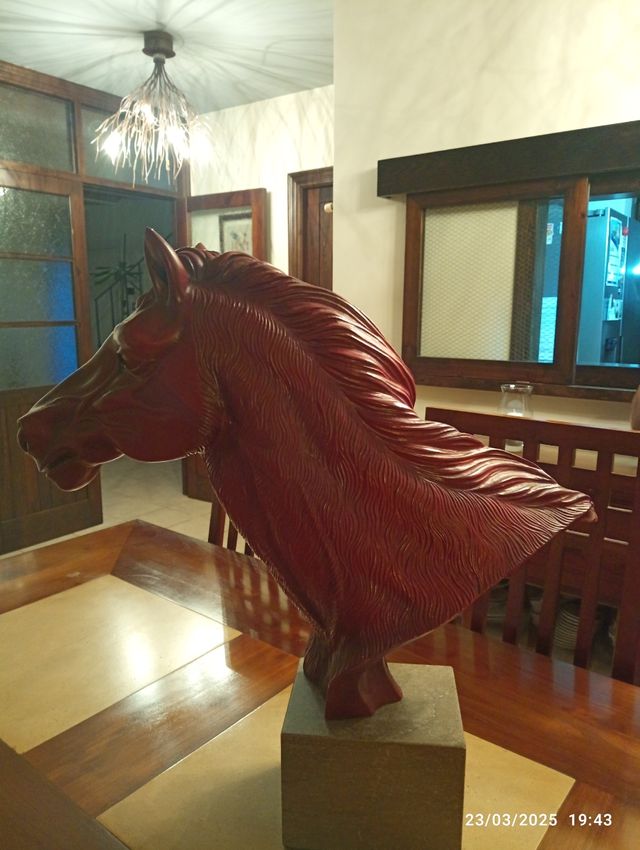 BUSTO CABEZA DE CABALLO