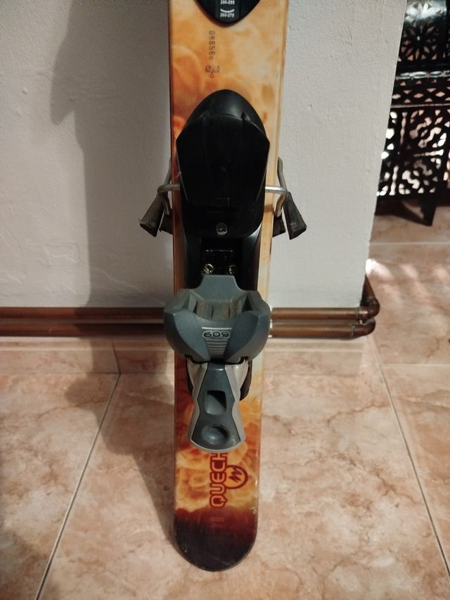 Esquís, botas y gafas