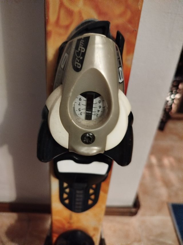 Esquís, botas y gafas