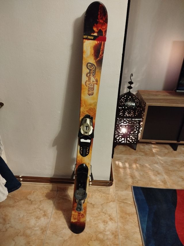 Esquís, botas y gafas