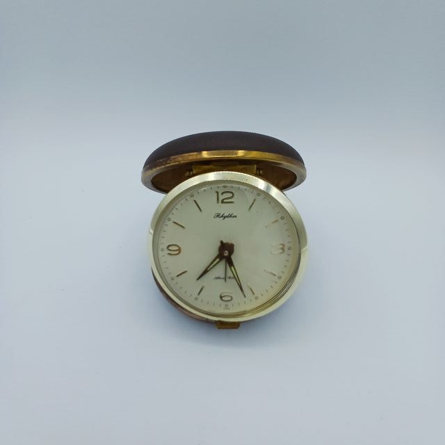 Reloj despertador japonés de viaje Rythm