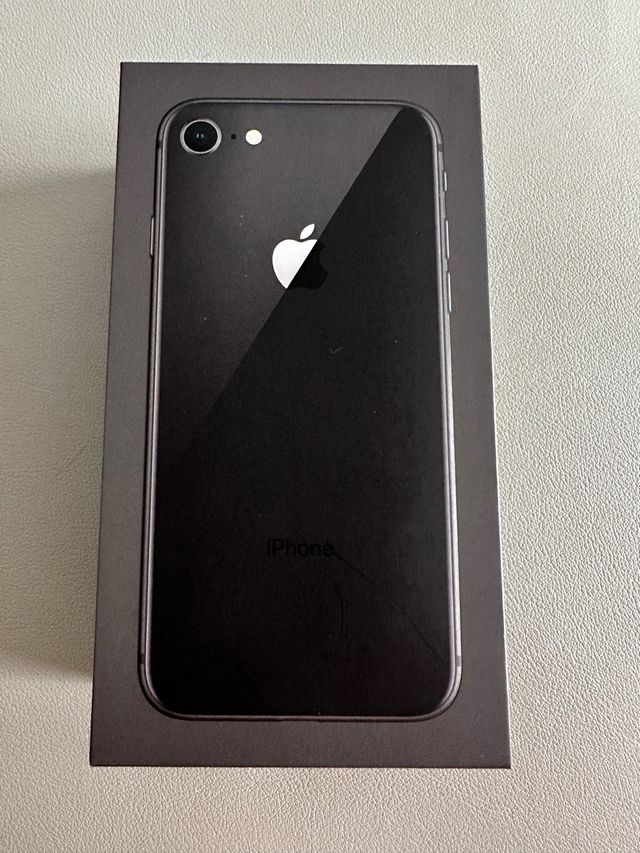 iPhone 8 64GB en excelente estado