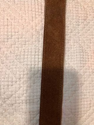 Cinturón marrón de piel de Brownie.