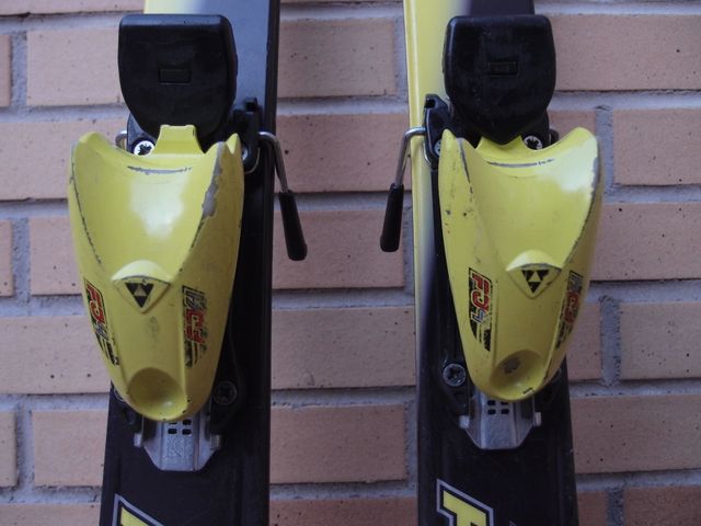 Esquís Fischer 110cm con fijaciones