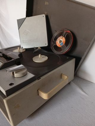 Magnetófono antiguo