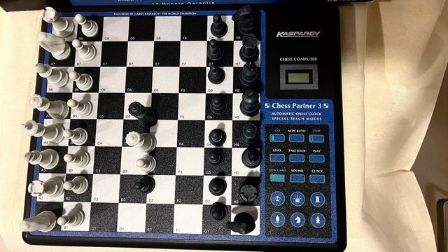 Scacchi. Tchibo Chess Computer Partner 3