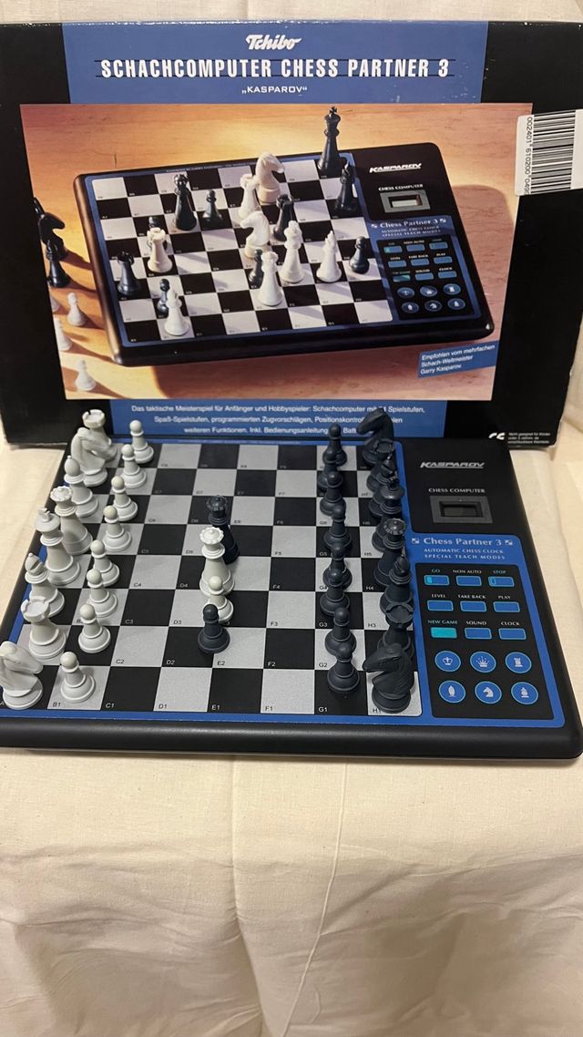 Scacchi. Tchibo Chess Computer Partner 3