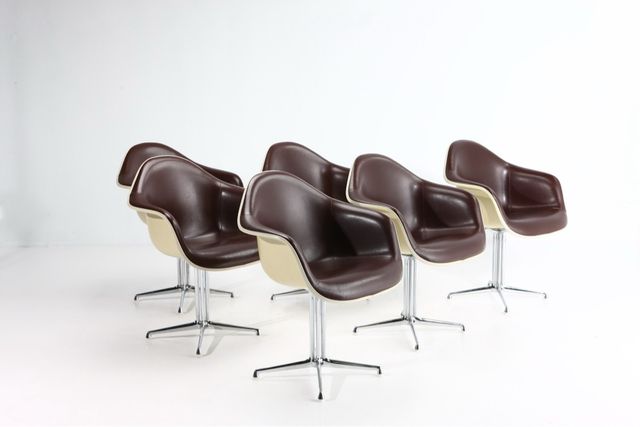 Sillas “DAX” de RayCharles Eames ed. Vitra