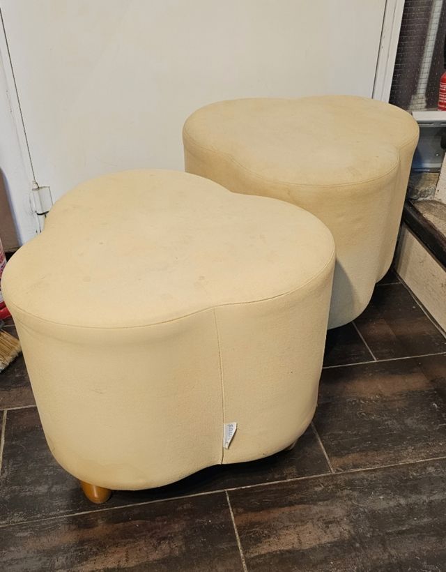 Taburetes o reposapiés