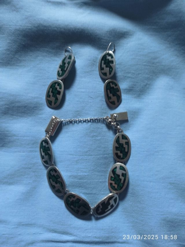 Conjunto de plata de pulsera y pendientes Aztecas