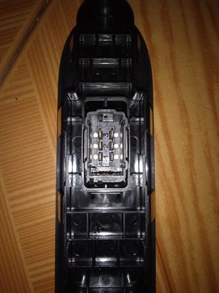 Mando elevalunas P207