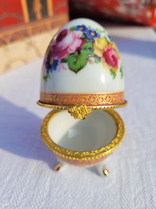 Uovo stile FABERGE apribile