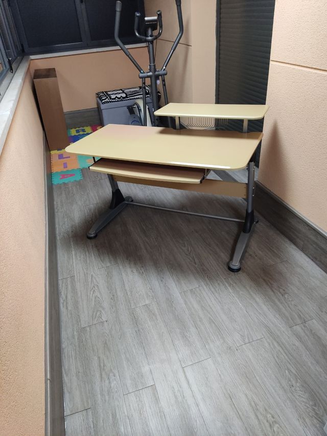 Mesa estudio, ordenador 