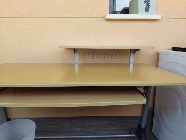 Mesa estudio, ordenador 