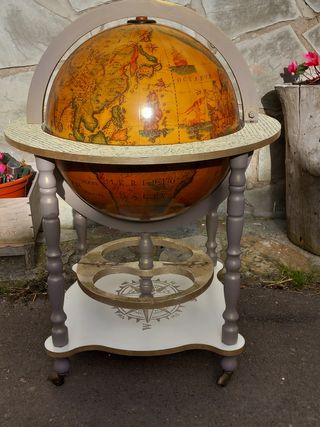 ORIGINAL Y ÚNICA BOLA DEL MUNDO-MUEBLE BAR